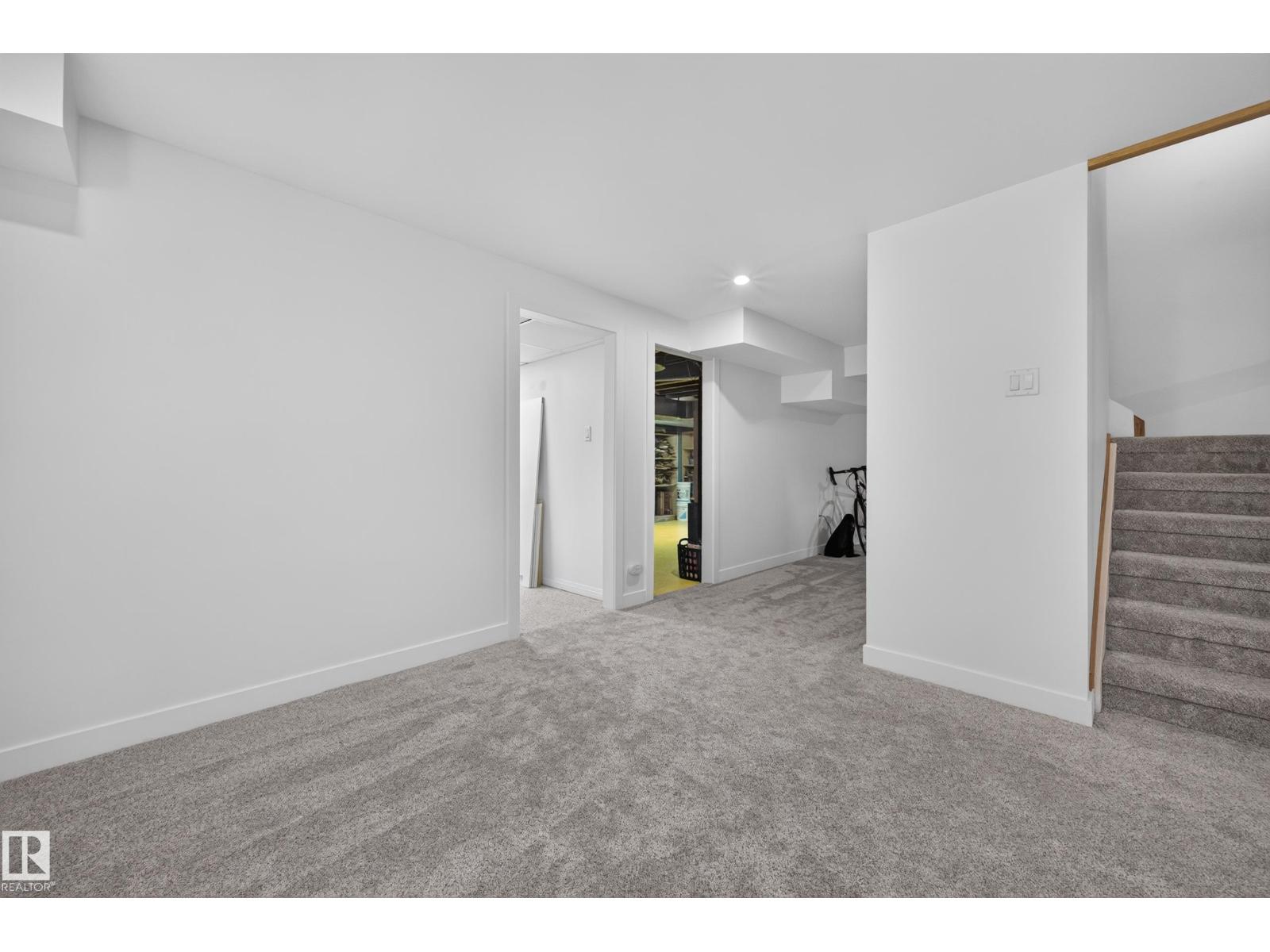 10706 33A AV NW - 47