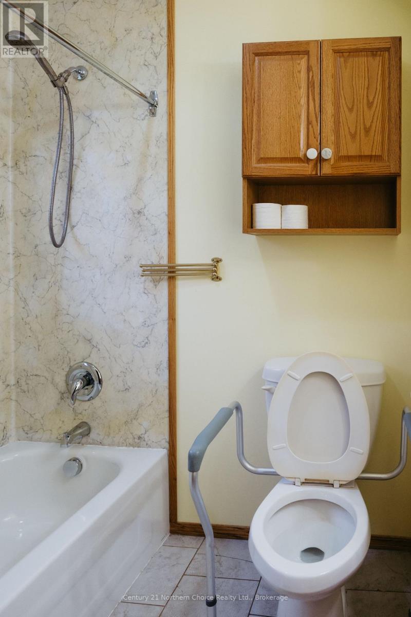 605 NINTH STREET - Image 20