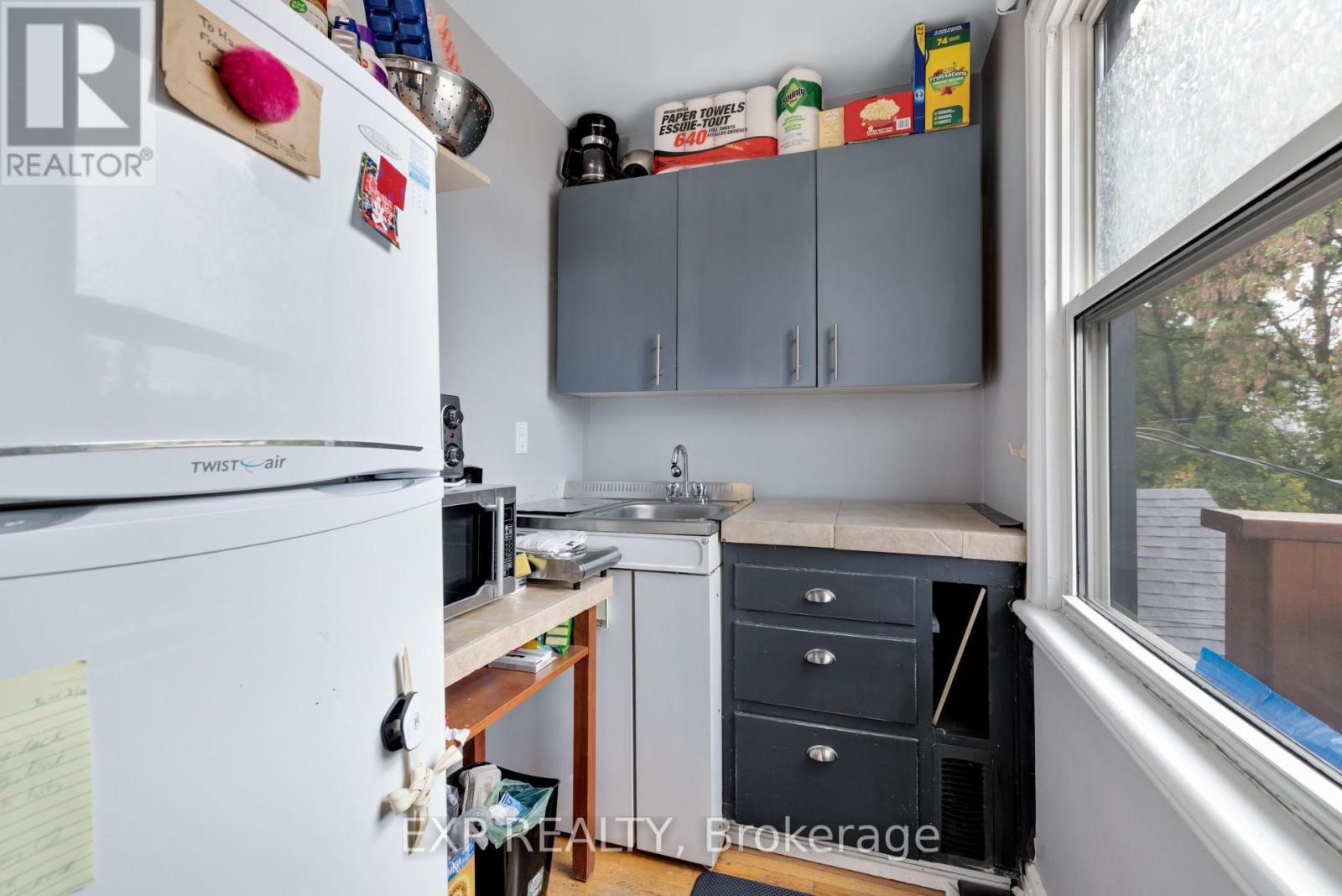 50 HOLLAND AVENUE - 26