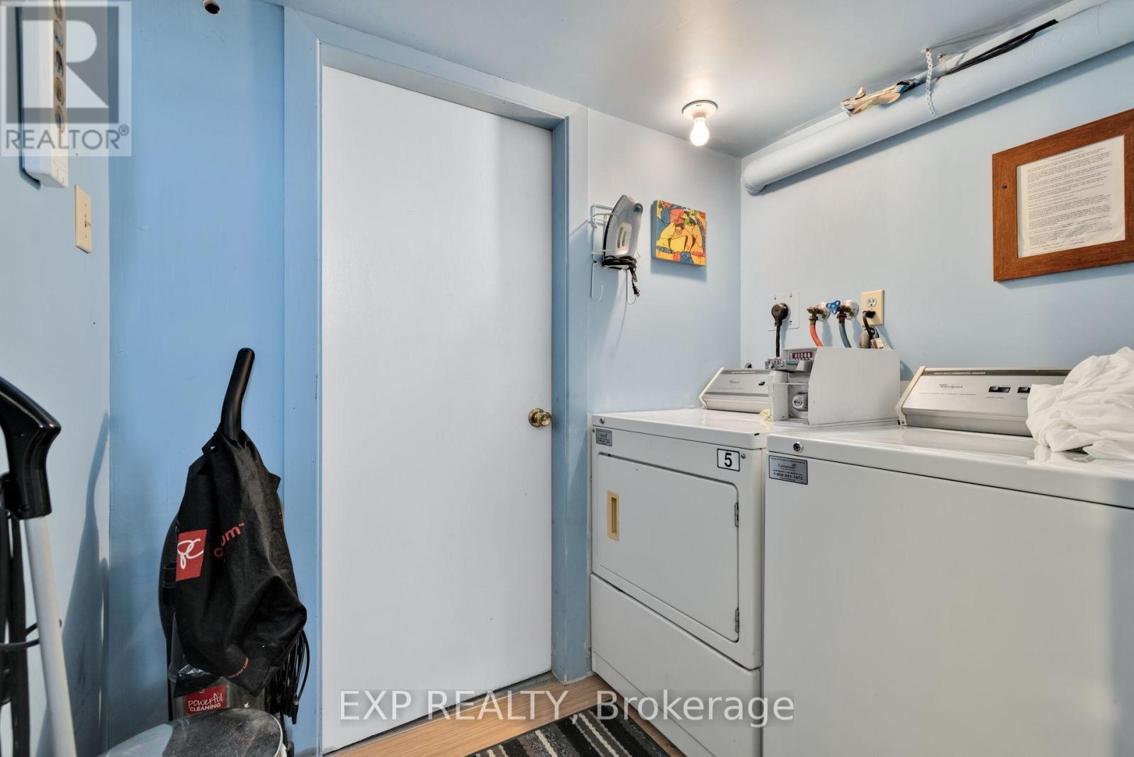 50 HOLLAND AVENUE - 38