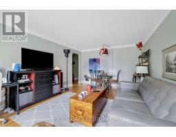 Bathroom - 50 Holland Avenue, Ottawa, ON K1Y0X4 Photo 19