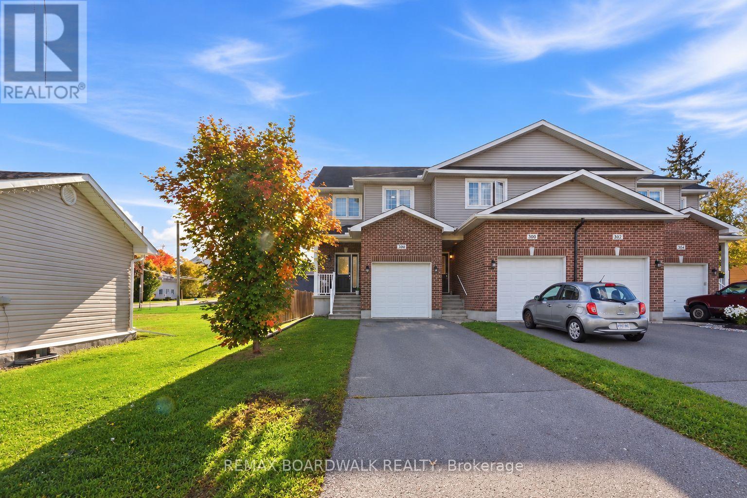 298 WILLIAM STREET W - 33