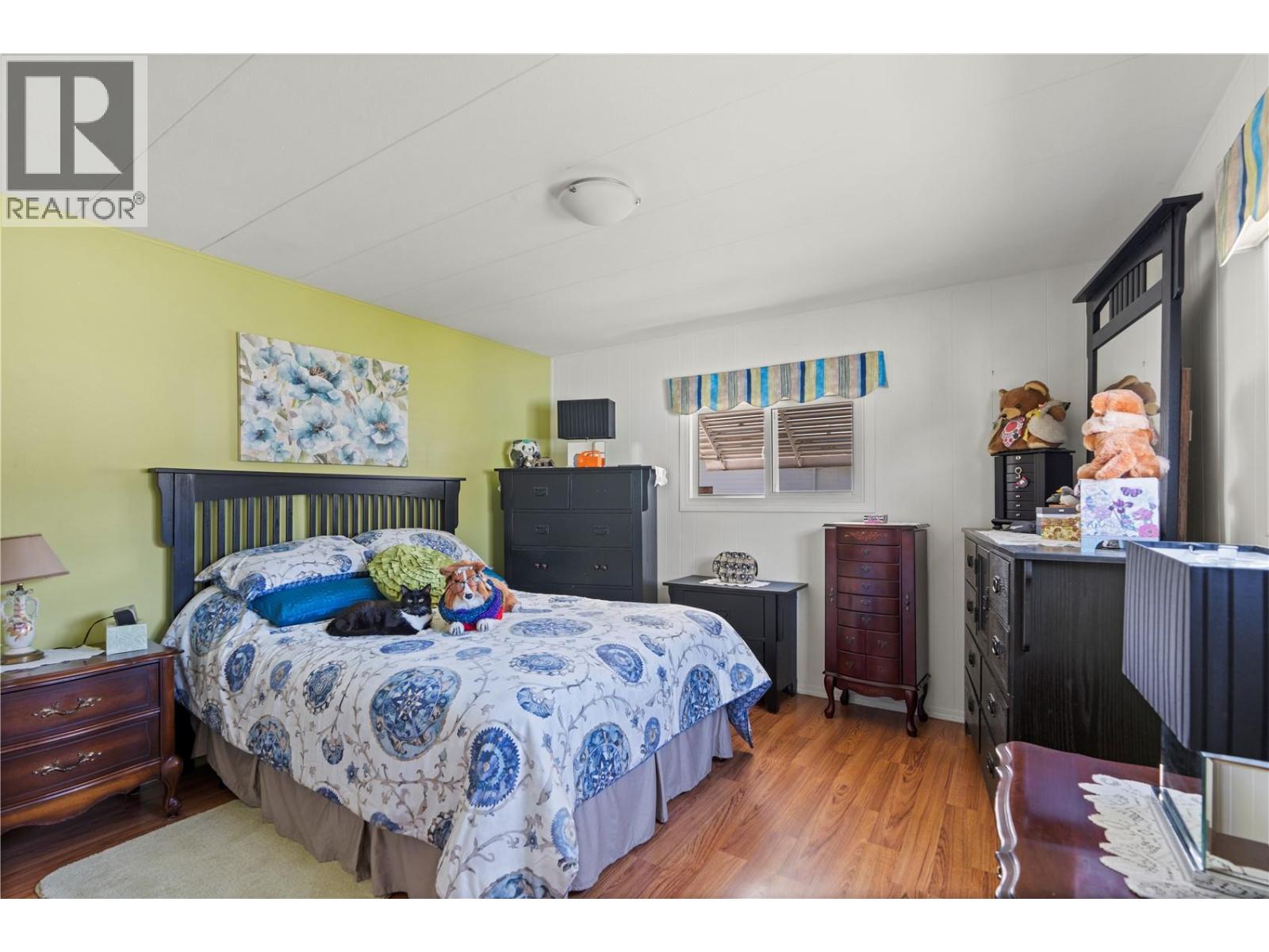 #79 5484 25 Avenue - 17
