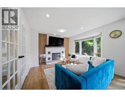 2066 Rebecca Street, Oakville, ON L6L2A2 Photo 15