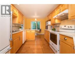 201 9905 Fifth St, Sidney, BC V8L2X6 Photo 13
