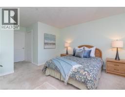 201 9905 Fifth St, Sidney, BC V8L2X6 Photo 18
