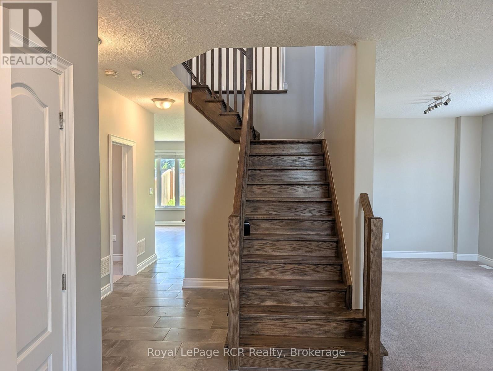 89 LOCKERBIE CRESCENT - Image 7