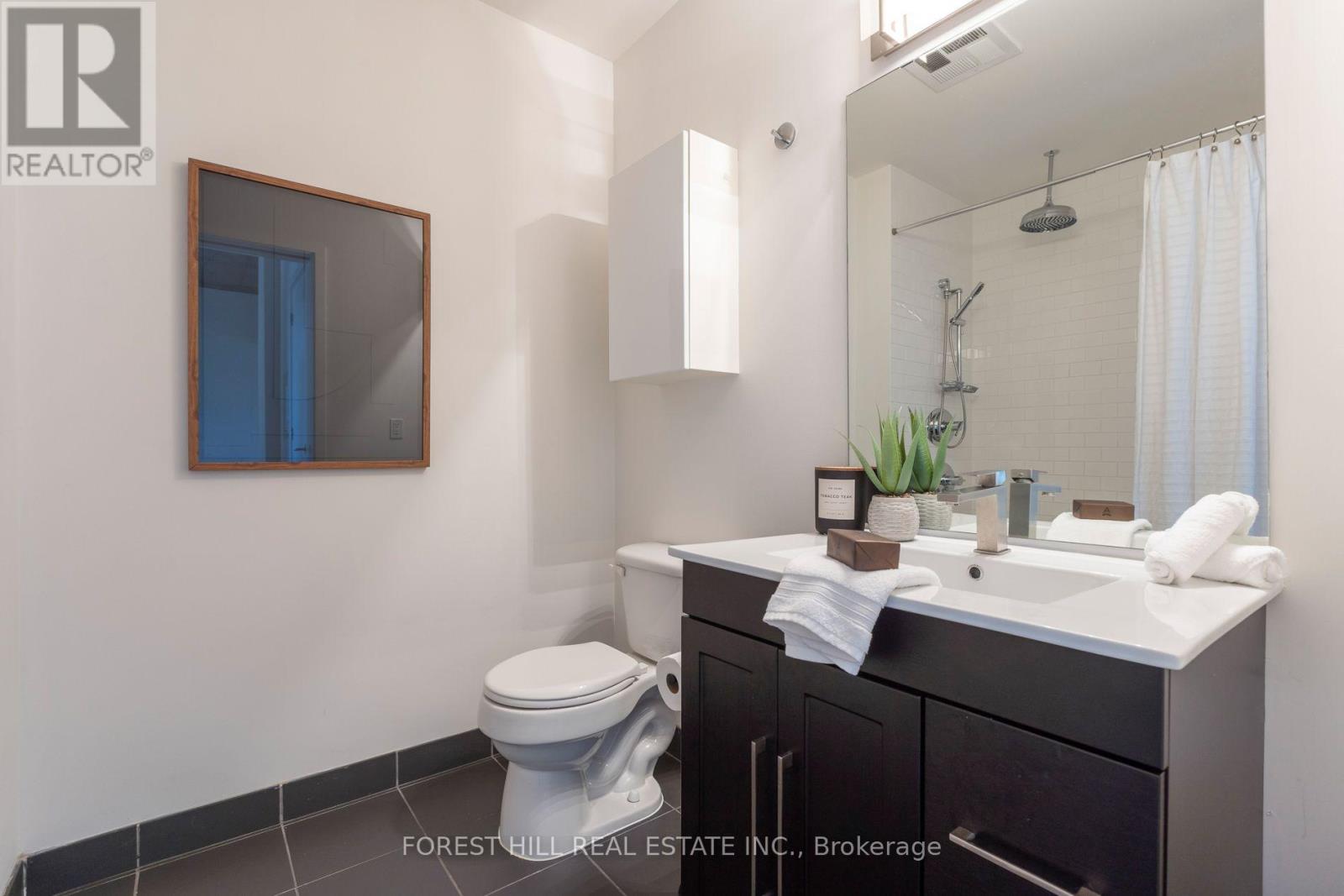 415- 60 Bathurst Street, Toronto, ON photo 15