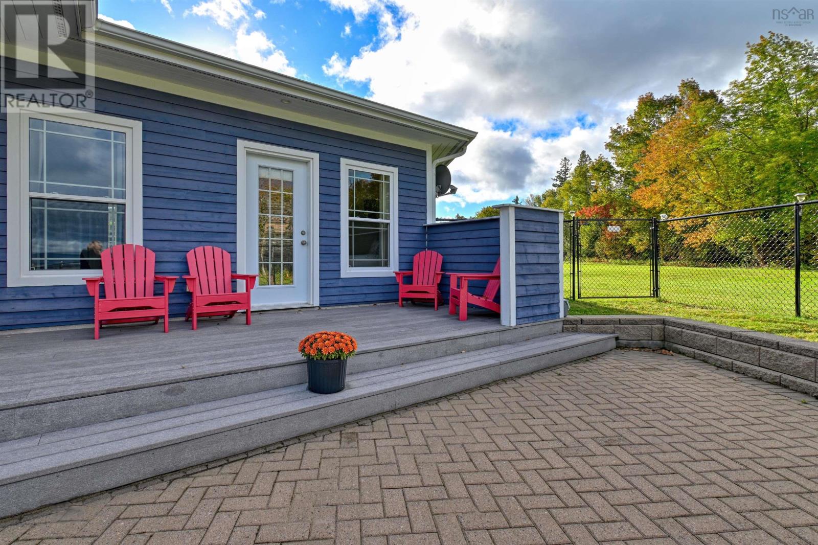 7914 East Bay Highway - Image 46