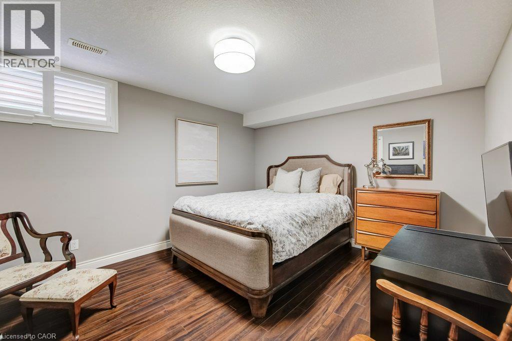 27 CORAL GABLES Crescent - Image 31