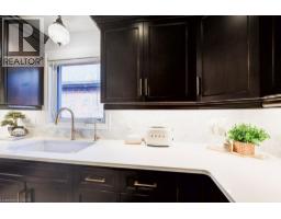 27 Coral Gables Crescent, Elmira, ON N3B3P4 Photo 18