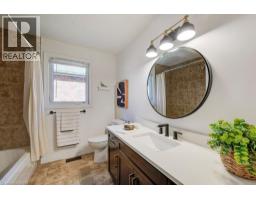 Laundry room - 27 Coral Gables Crescent, Elmira, ON N3B3P4 Photo 9