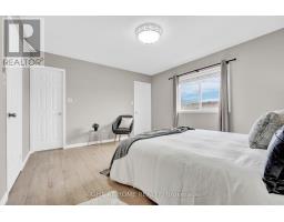 1720 Radcliffe Drive, Oshawa, ON L1K2T1 Photo 11