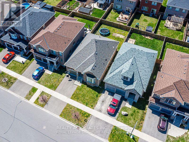 64 Pedwell Street, Clarington, ON photo 23