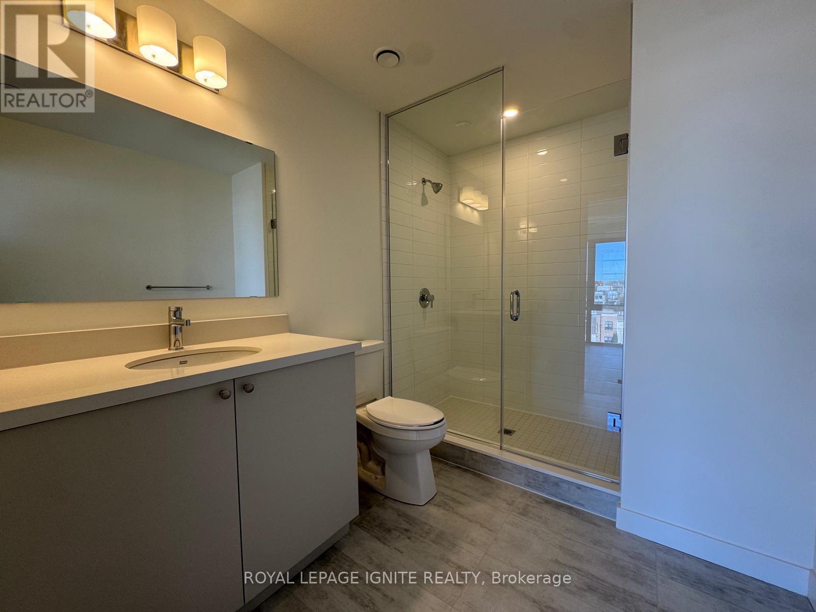 #521 51 CLARINGTON BOULEVARD - 18