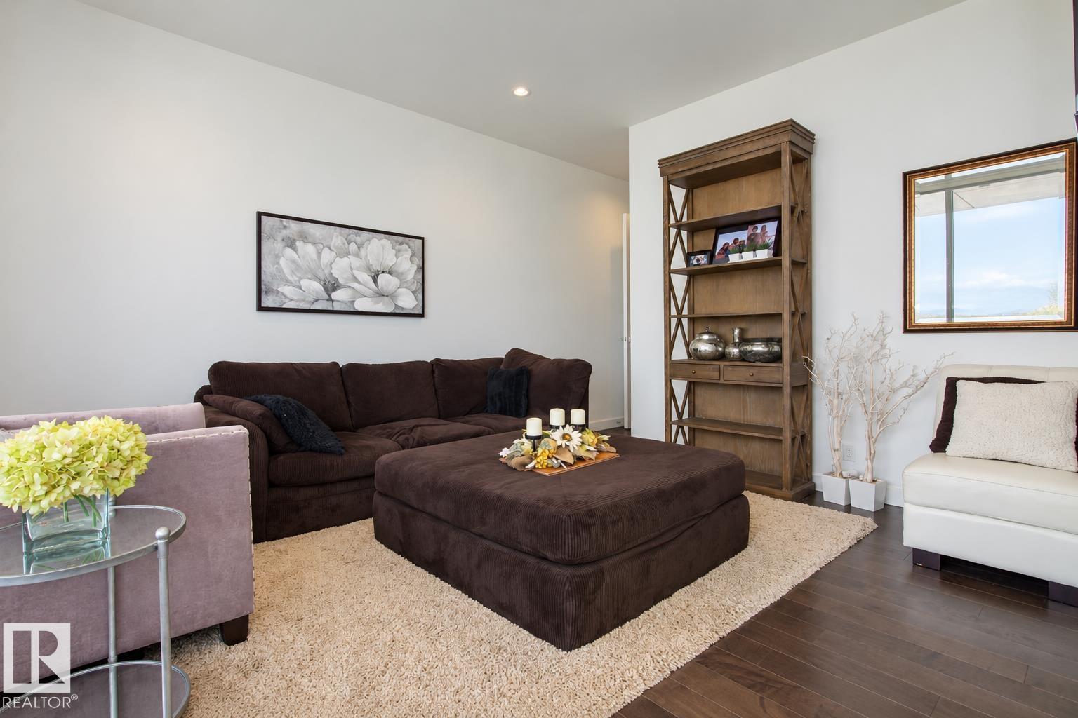 #5301 10360 102 ST NW - 51