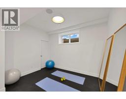 2221 Halifax Crescent Nw, Calgary, AB T2M4E1 Photo 39
