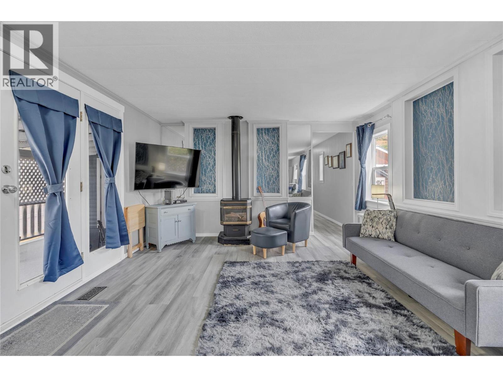 #48 406 BRANDLMAYR Gate - Image 7