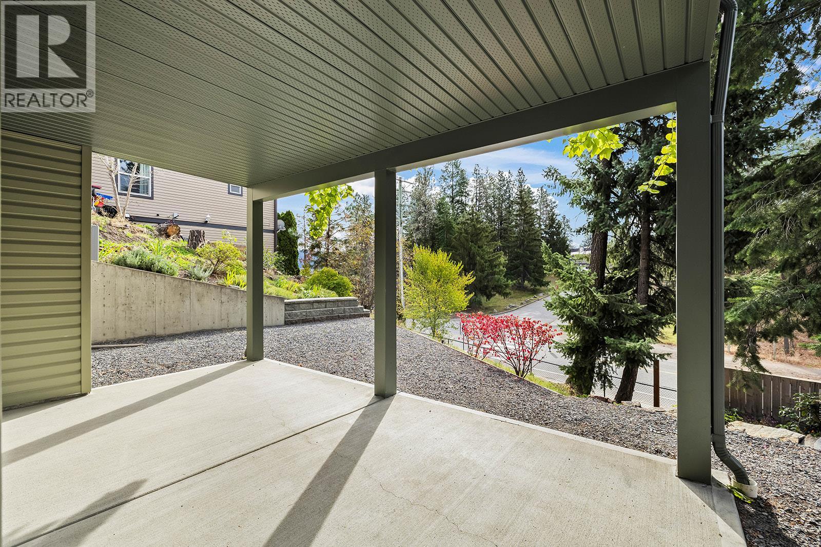 2095 Bernau Court, Lake Country