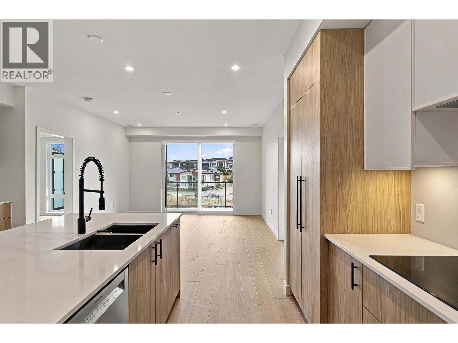 9654 Benchland Drive Unit# 306, Lake Country
