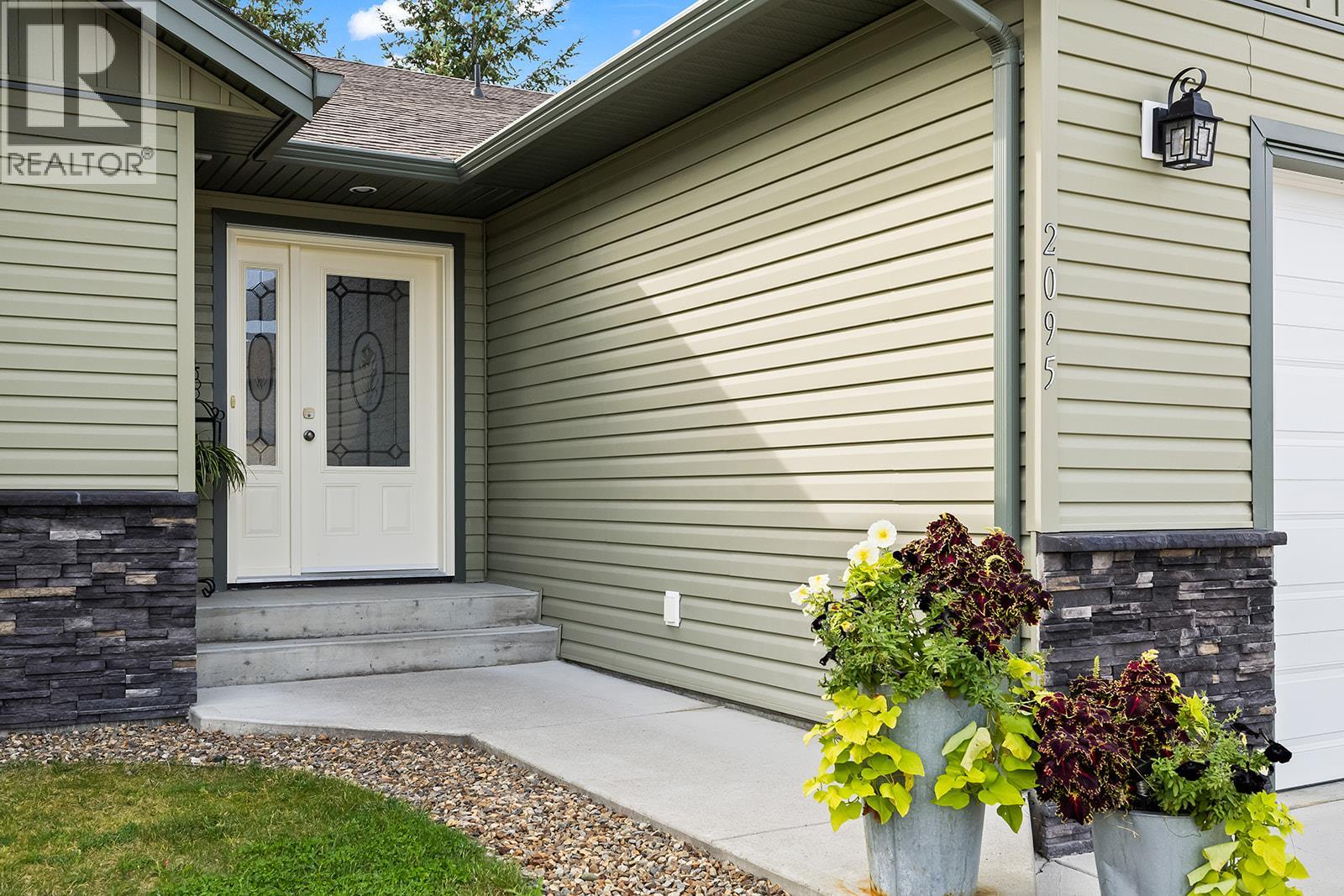 2095 Bernau Court, Lake Country