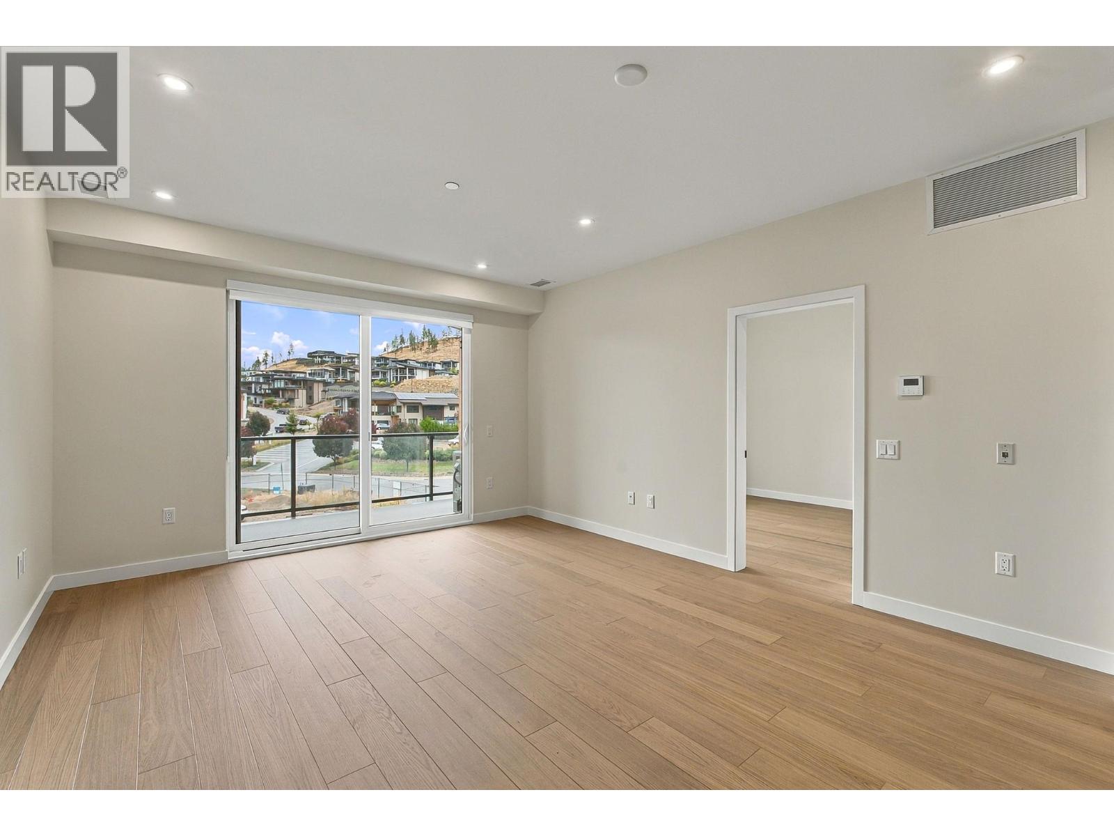 9654 Benchland Drive Unit# 306, Lake Country