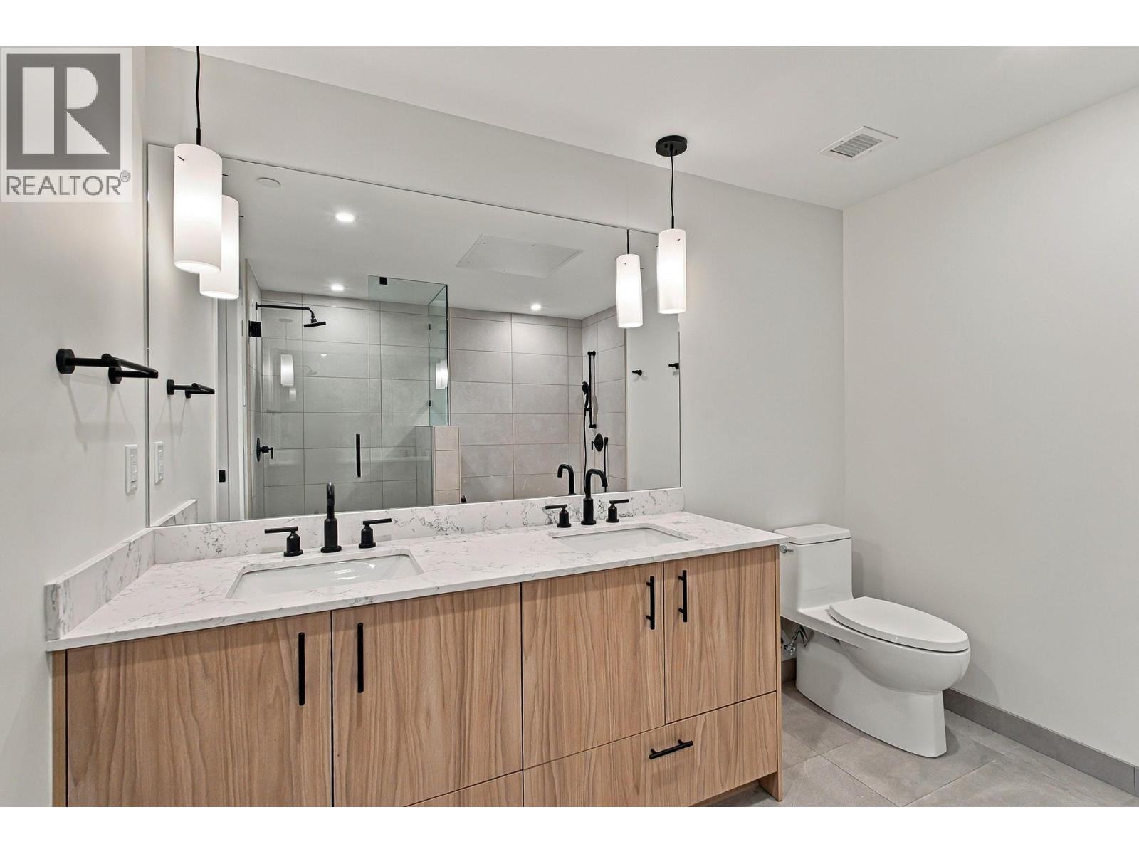9654 Benchland Drive Unit# 306, Lake Country