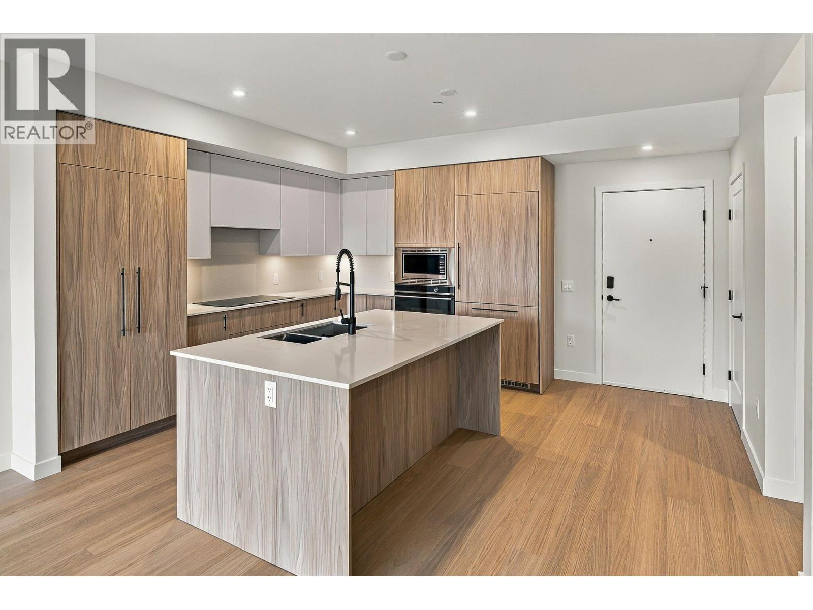 #306 9654 Benchland Drive - 4