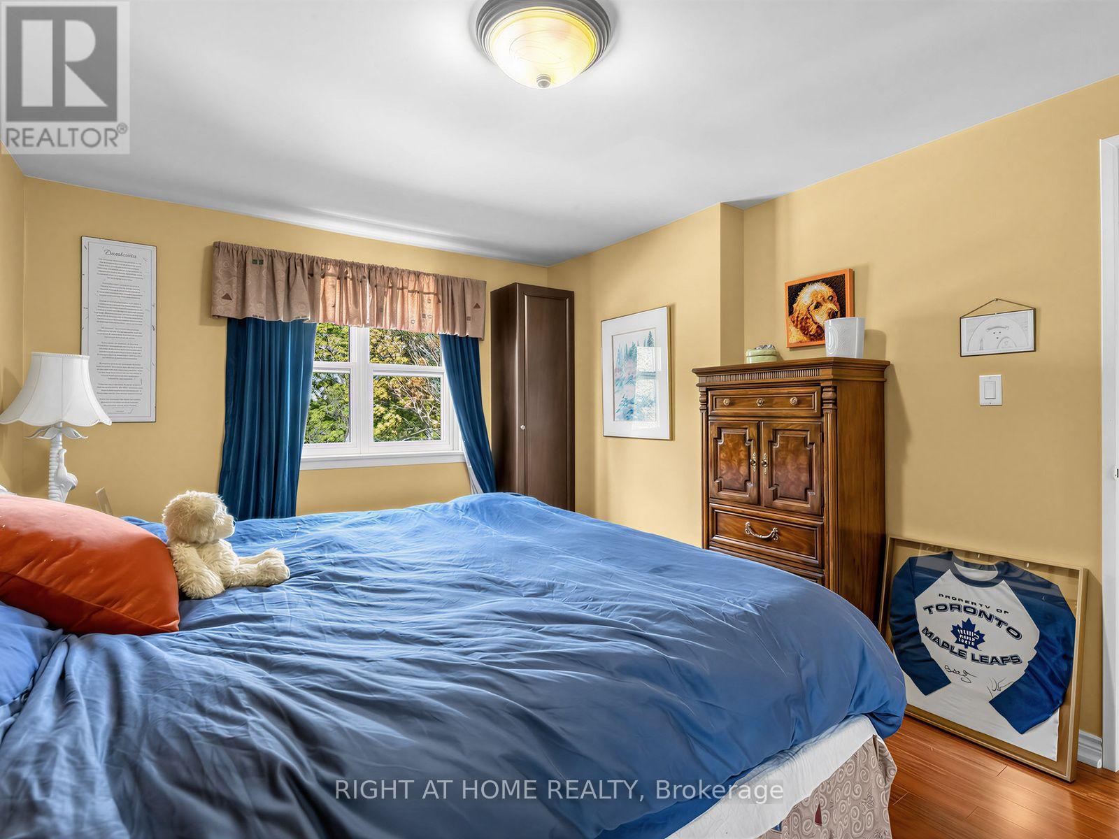 1984 John Street, Markham, ON photo 15