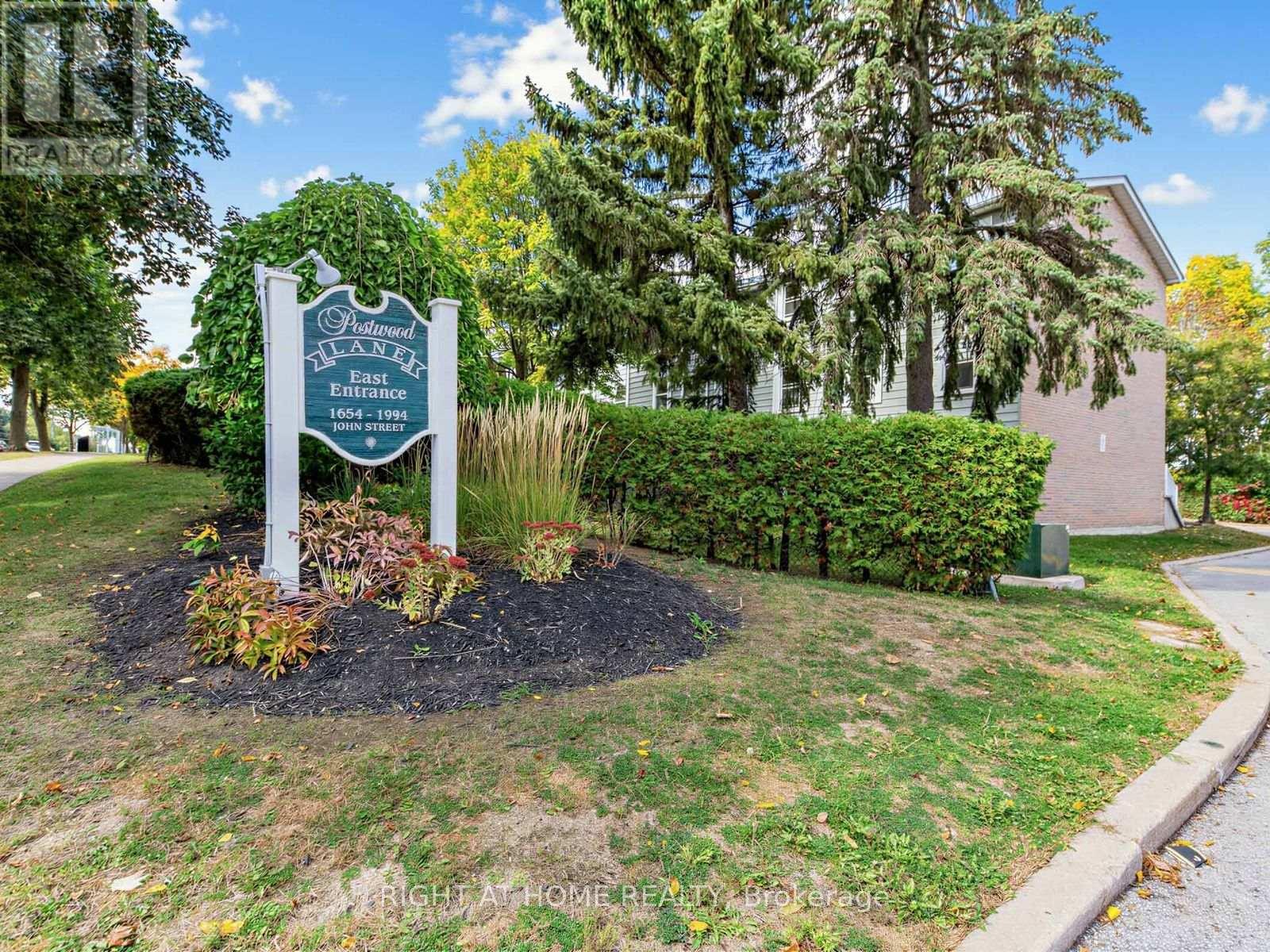 1984 John Street, Markham, ON photo 32