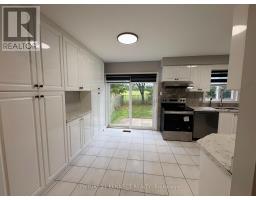Bedroom 2 - 68 Larksmere Court, Markham, ON L3R3R1 Photo 6