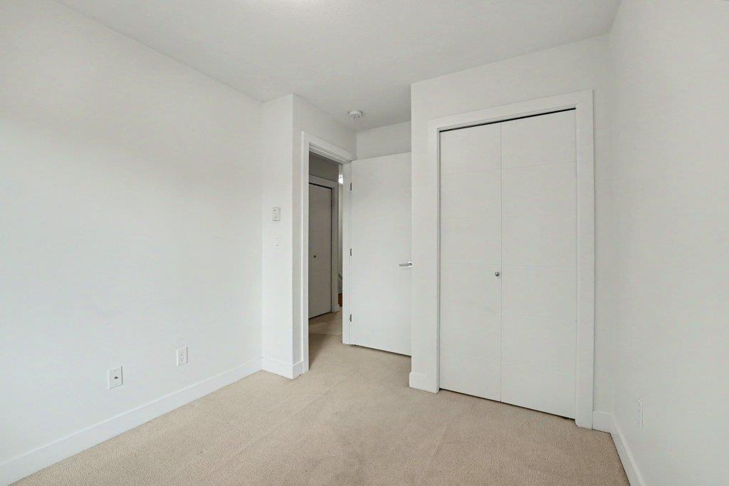 3 Bed, 3 Bath House for Sale in Surrey – 8 1708 KING GEORGE BOULEVARD, Surrey – MLS# R3173001 - Image 21