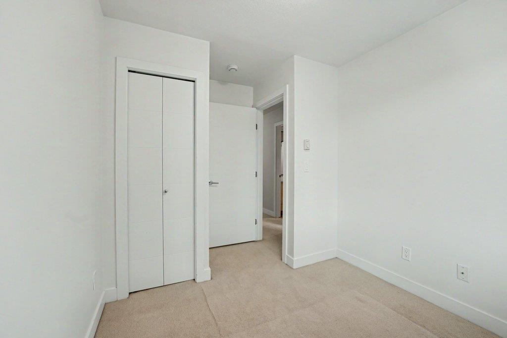 3 Bed, 3 Bath House for Sale in Surrey – 8 1708 KING GEORGE BOULEVARD, Surrey – MLS# R3173001 - Image 23