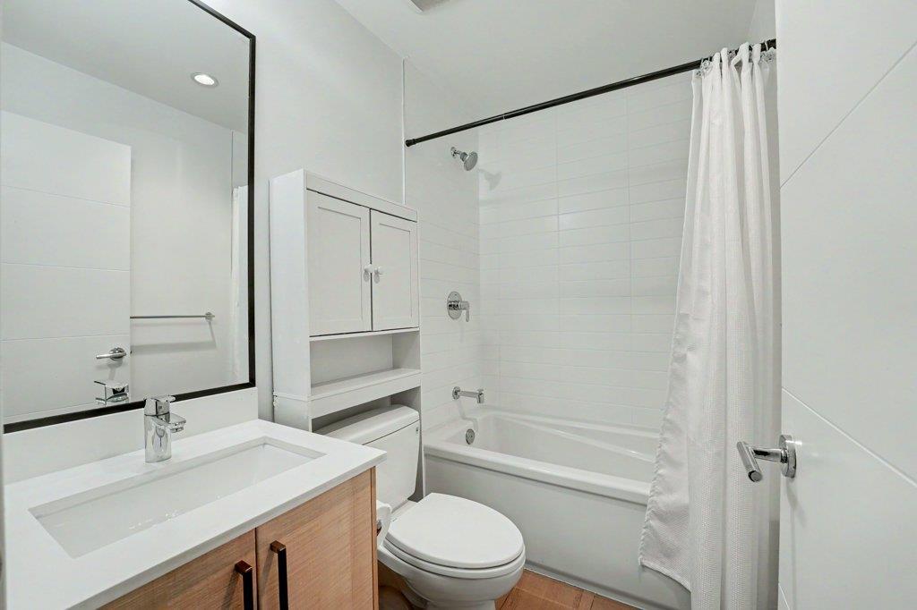 3 Bed, 3 Bath House for Sale in Surrey – 8 1708 KING GEORGE BOULEVARD, Surrey – MLS# R3173001 - Image 25