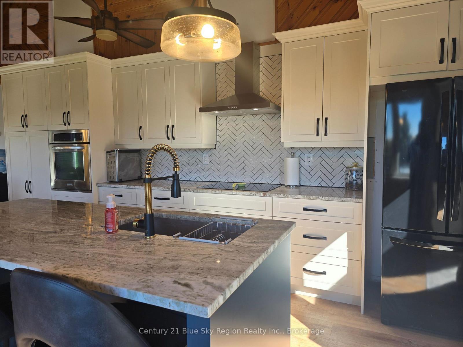 203 LABRECQUE STREET - 27