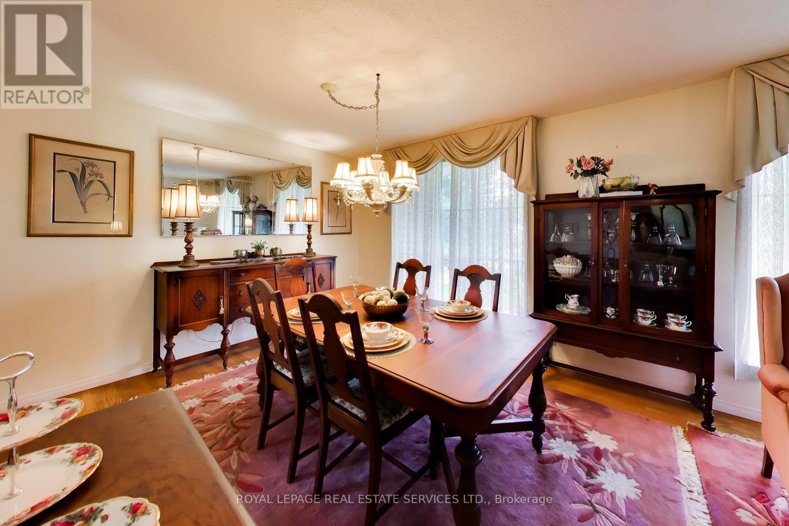 24 ELMVALE CRESCENT - 5