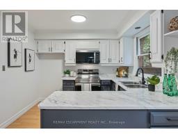 Eating area - 786 Edistel Crescent, Mississauga, ON L5H1T4 Photo 6