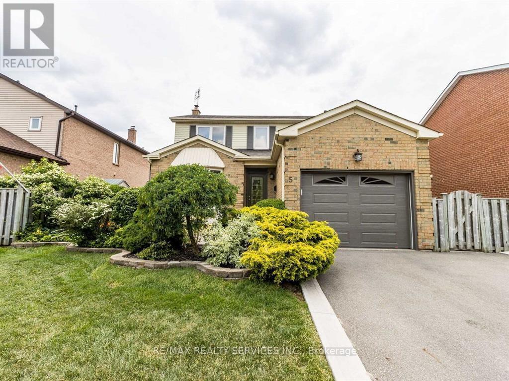 5 NIMROD CRESCENT