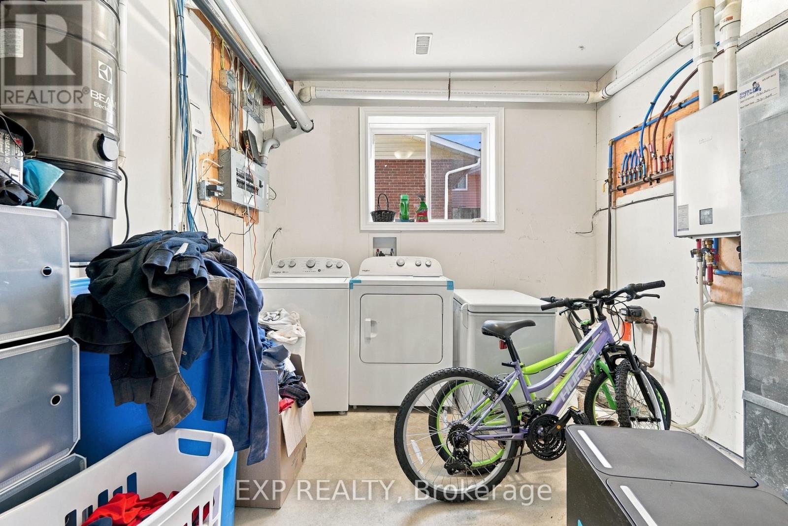 11 Donald Avenue — photo 26