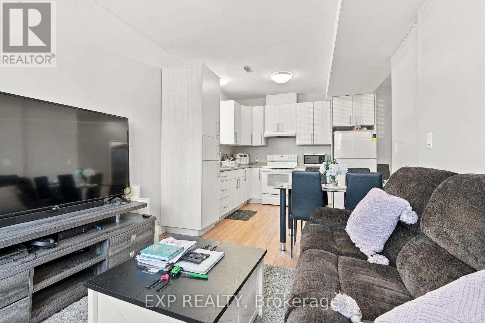 11 Donald Avenue — photo 20