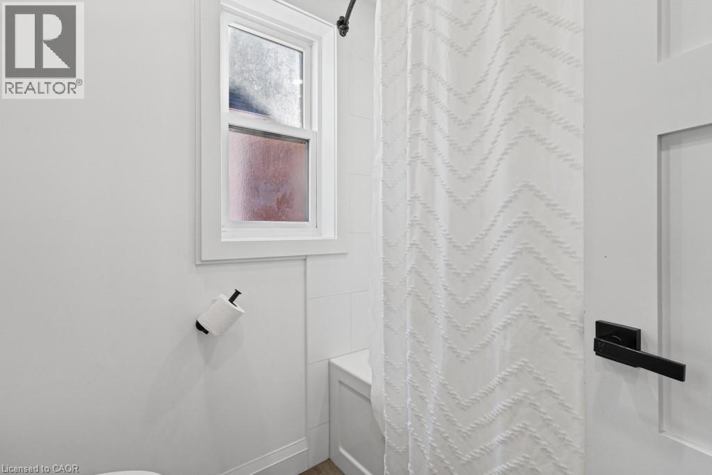 202 HUXLEY Avenue S - Image 25