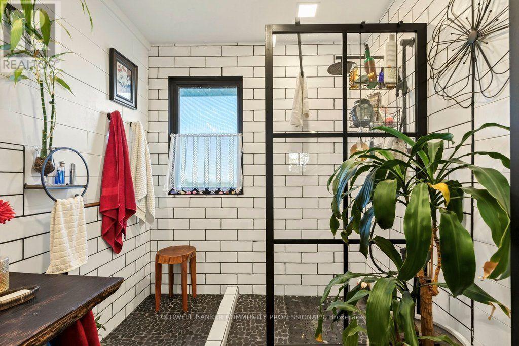 919 Ridge Road, Hamilton, ON photo 17