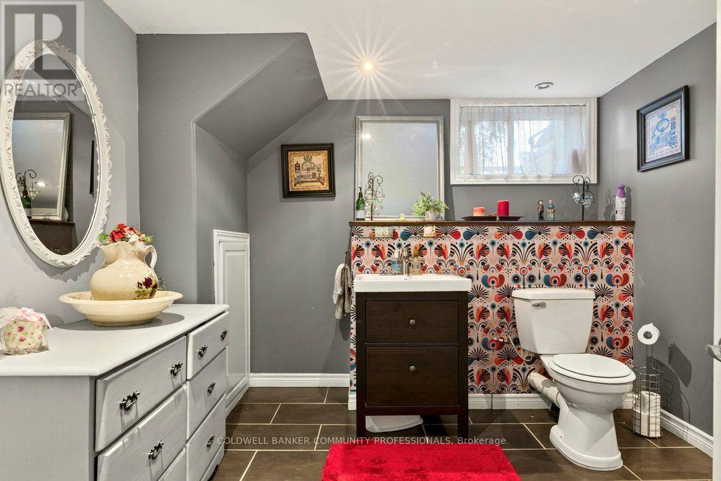 919 Ridge Road, Hamilton, ON photo 24
