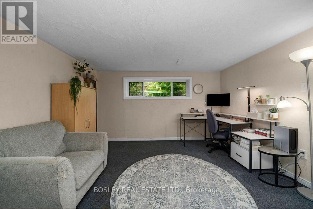 32 MILL STREET - 25