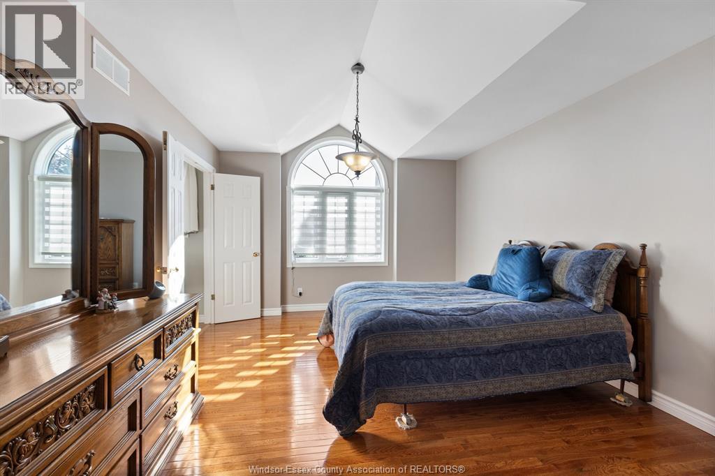 1620 MAPLE - 24