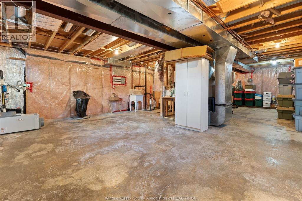 1620 MAPLE - Image 28