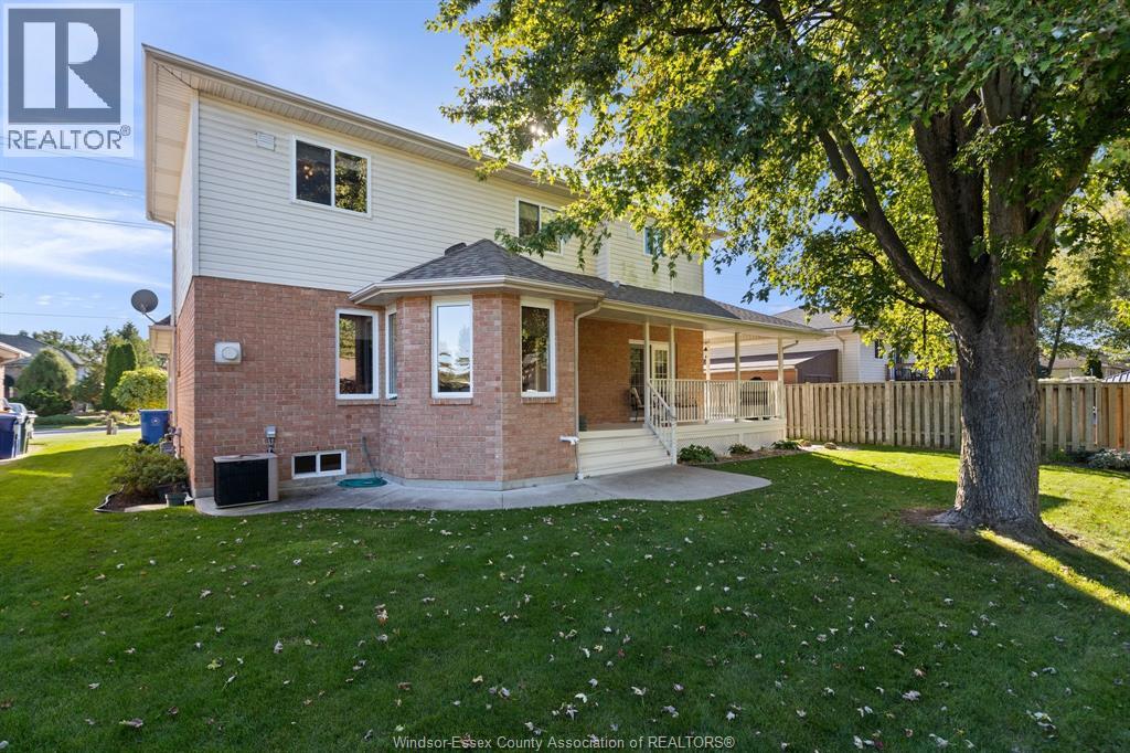 1620 MAPLE - 36