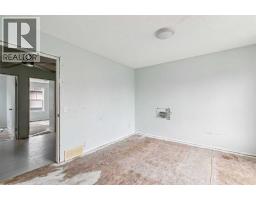 76 Elgin Gardens SE - photo 17