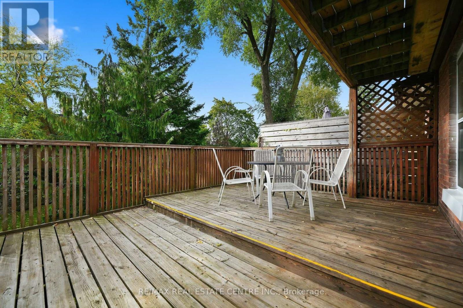 71 Lyall Avenue, Toronto, ON photo 19