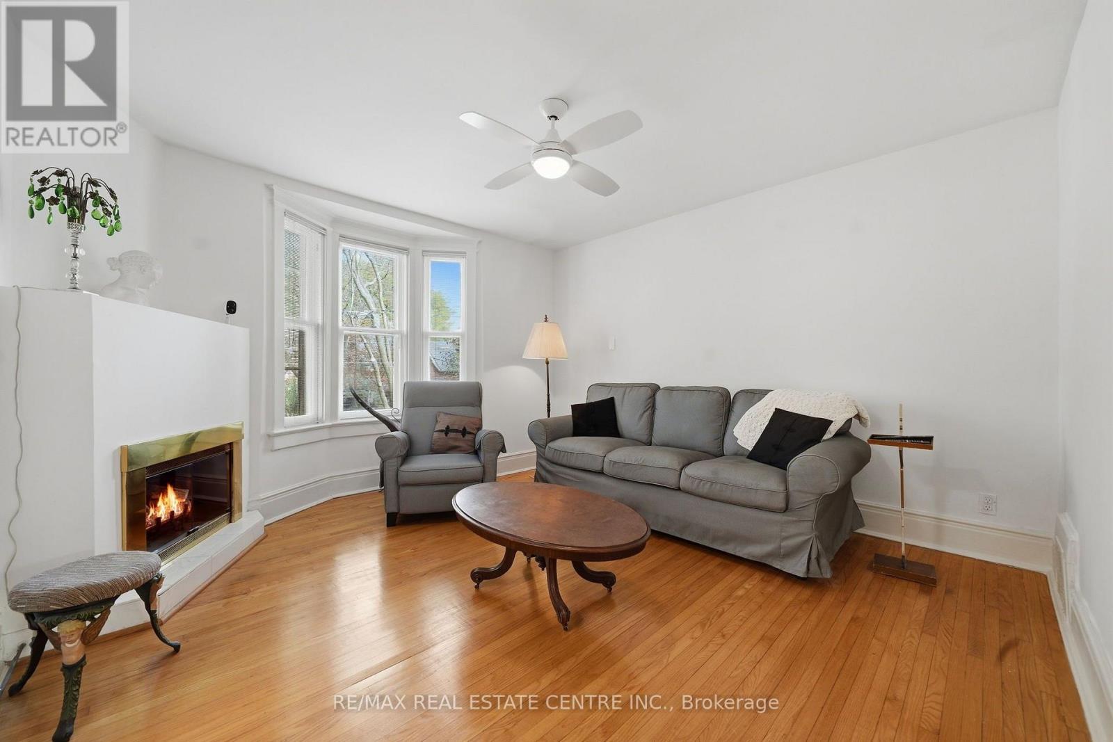 71 Lyall Avenue, Toronto, ON photo 15